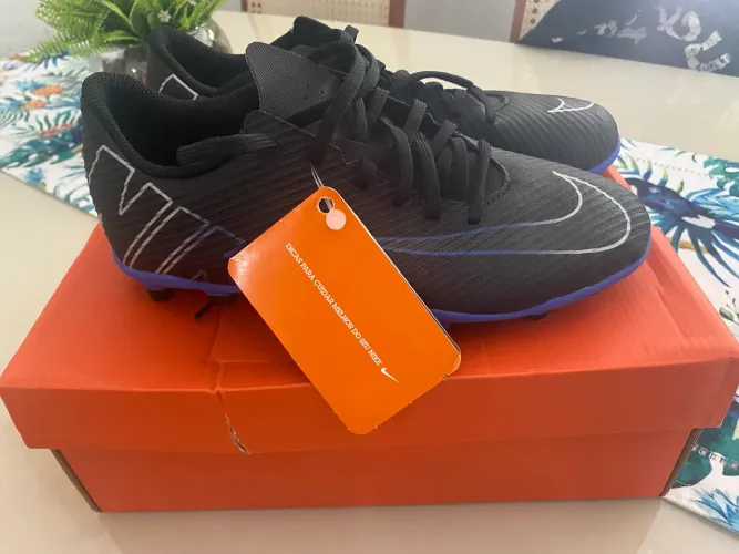 Chuteira Nike Mercurial 37 original Nova