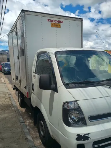 Faço pequenos carretos e pequenas mudanças 