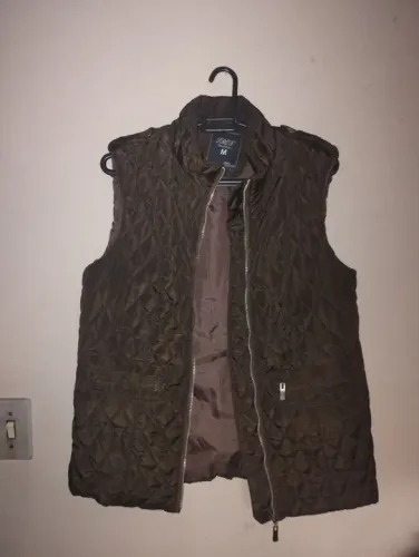 Colete estofado feminino TREX. ORIGINAL. NOVO. NUNCA USADO. TAMANHO M 