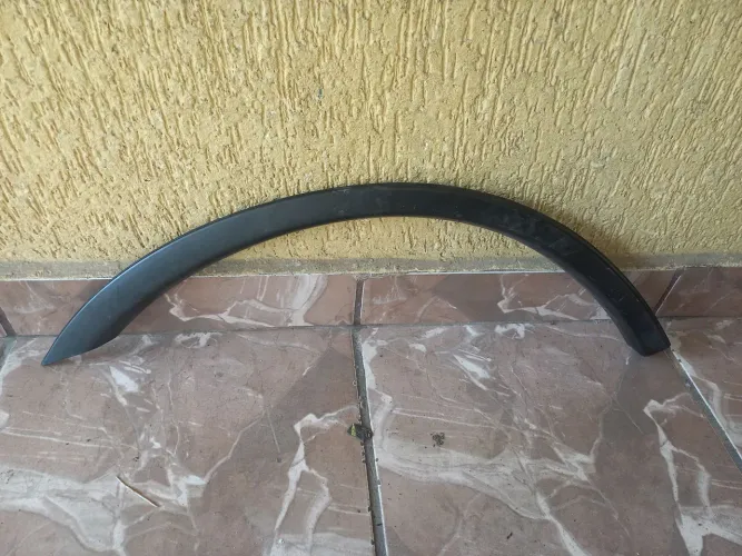 Friso Paralama Traseiro Direito Mitsubishi Outlander (7407A304)
