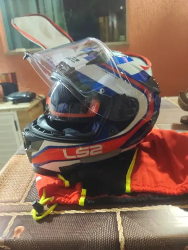 capacete ls2