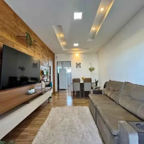VENDO CASA EM CIDADE NOVA / G62