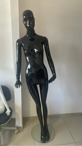 Manequim de fibra feminino 