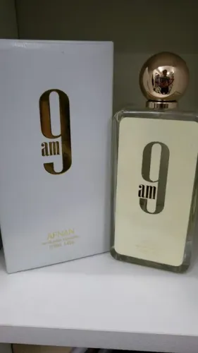 PERFUME IMPORTADO AM9
