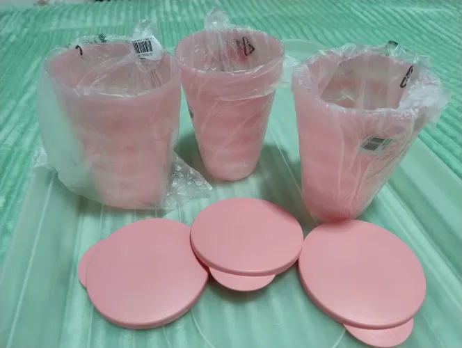 Jogo de Copos e Tampas Rosa