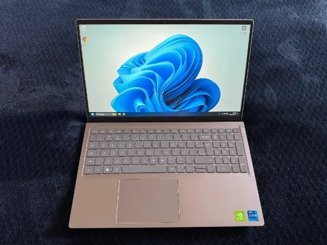 Dell i7 15.6'' 512gbSSD 16gbRAM 2gbGPU