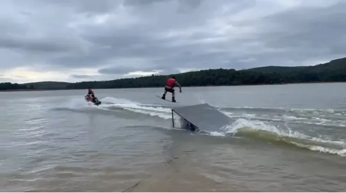 Rampa Wakeboard para esportes aquáticos