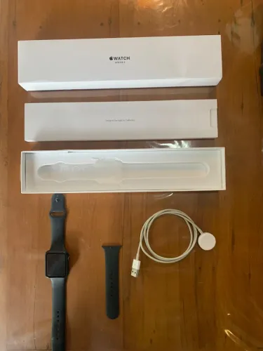 Apple watch Series 3 - 42 MM 