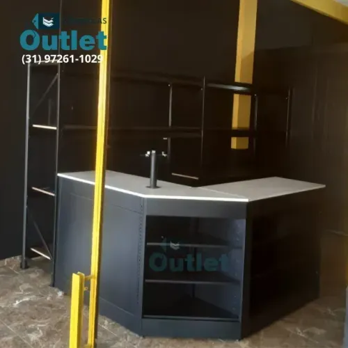 Balcão de aço - vitrine e caixa