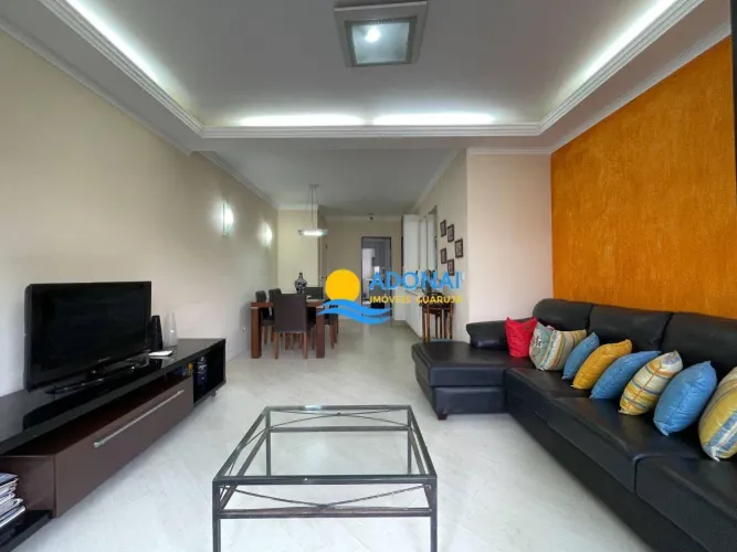 Apartamento próximo à praia com sacada Pitangueiras Guarujá