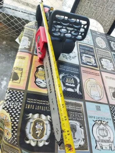 Moto serra a bateria 