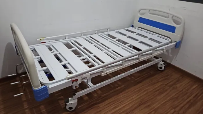Cama Hospitalar DX3 + colchão impermeável - Dellamed