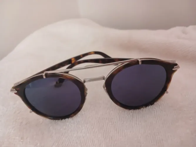  Vendo ou troco Oculos Dior Blacksuit R7U , Dior Blacksuit
