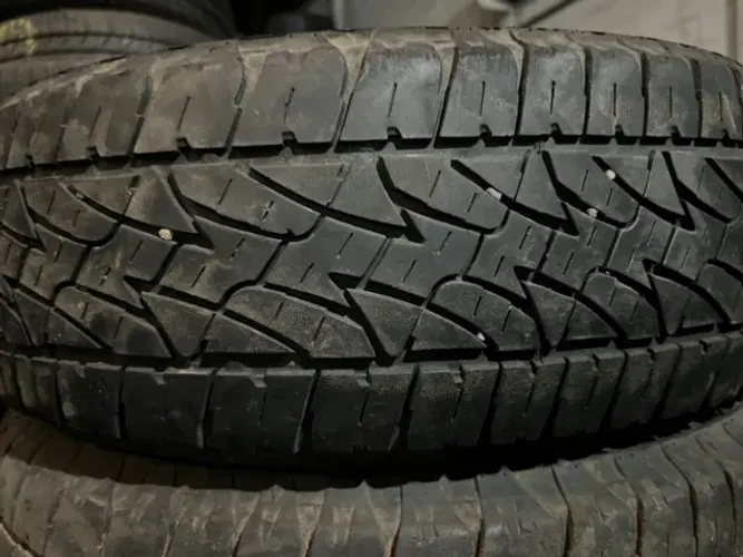 Pneu Bridgestone 175/70/14 80 % vida útil