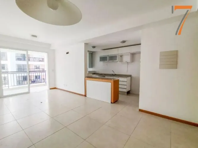 Apartamento com 2 dormitórios para alugar, 112 m² por R$ 6.977,57/mês - Abraão - Florianóp