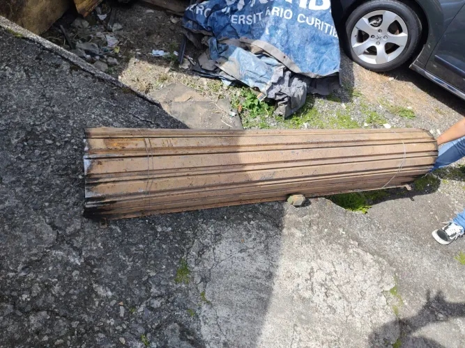 Portas de aço 480.00  portas grandes e pequenas completas 