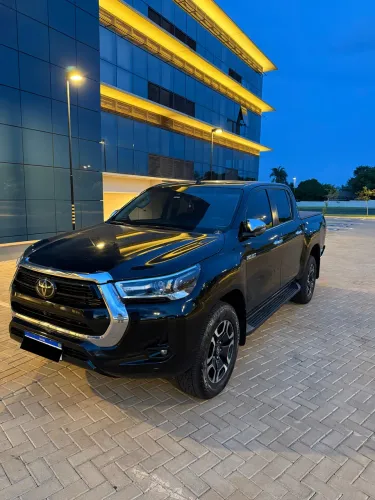 Toyota Hilux CD SRX 4X4 2.8 TDI 16V Diesel Aut. 2023