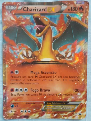 Carta jumbo pokémon colecionável do charizard-ex.