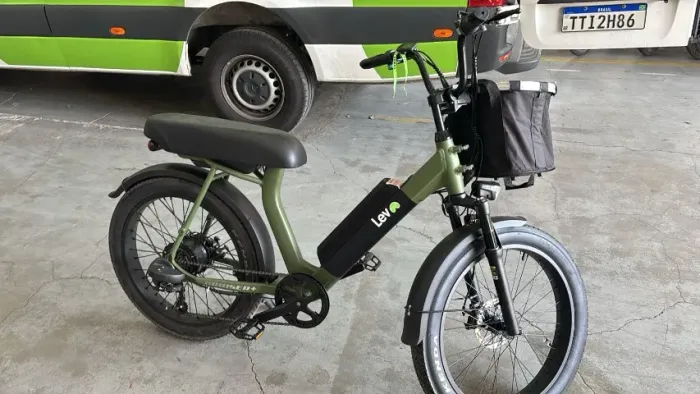 Cruiser Restaurada/ Bateria Nova