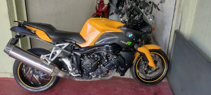 BMW K 1200R ABS 2006 AMARELA IMPECAVEL COM APENAS 25.000KM