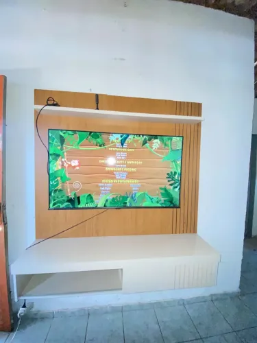 Painel para televisão
