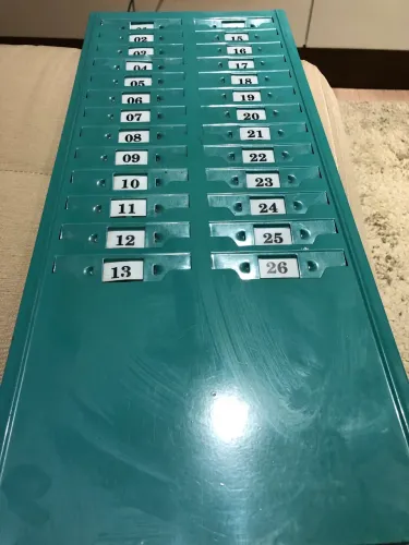 Suporte de Parede para Cartões de Ponto ou Chapeira,