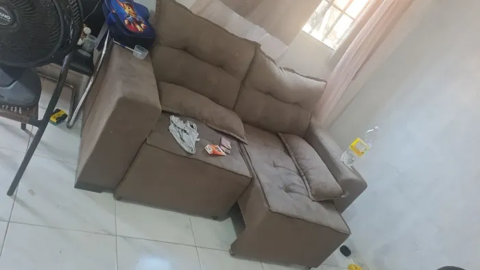 Sofá reclinavel e retrátil 
