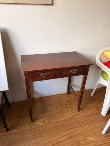 Mesa de escritório vintage em madeira