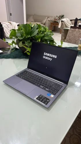 Notebook - Book 4 Core i5