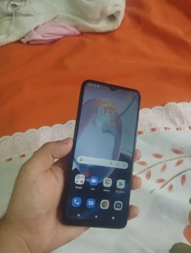 MOTO E22