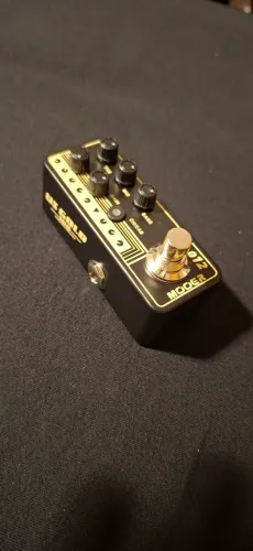 Mooer us gold 100 012