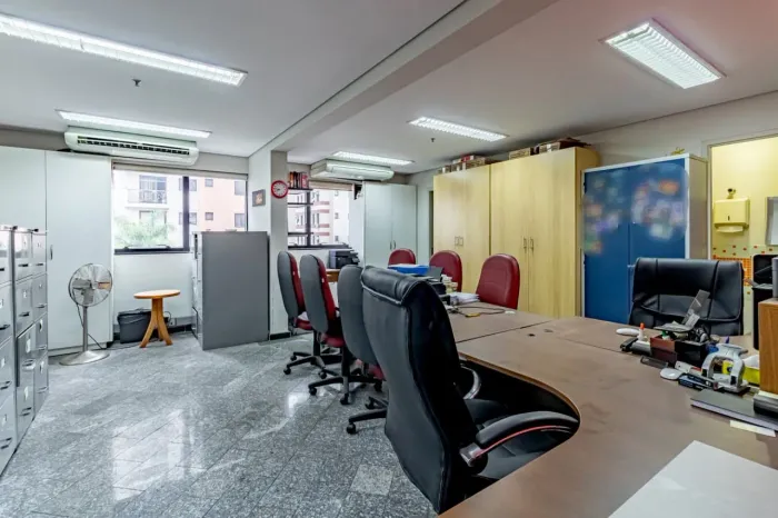 Sala comercial na Rua Monte Alegre, 61 - 32/33 60 m²