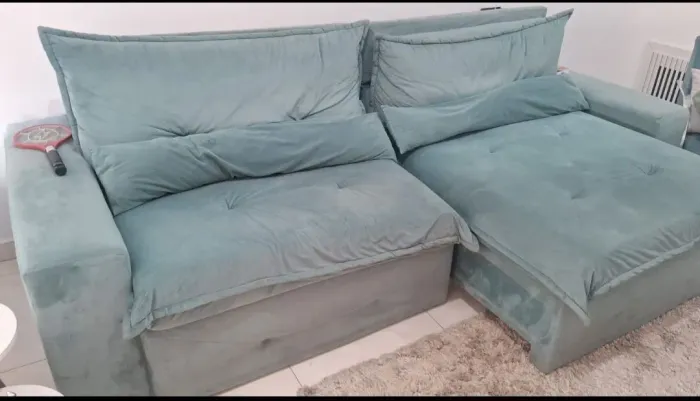 Sofa retrátil impecável