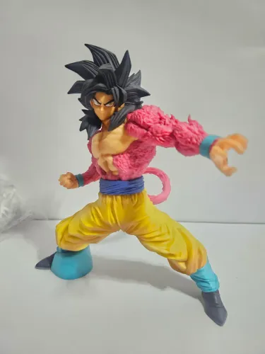 Goku Super Saiyajin 4 Banpresto Dragon Ball GT