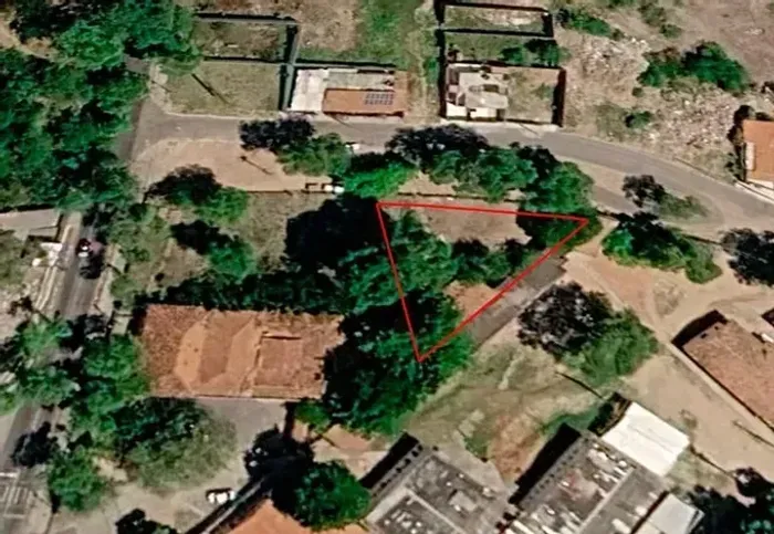 Imóvel com 799m² e Área Const. 83,85m²| Bairro Alves de Souza, Paulo Afonso/BA