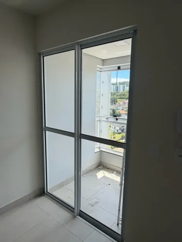 Porta Sacada tamanho 2,27x1,50 m