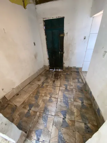 Vende-se Casa