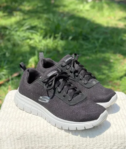 Tênis Esportivo Skechers N40