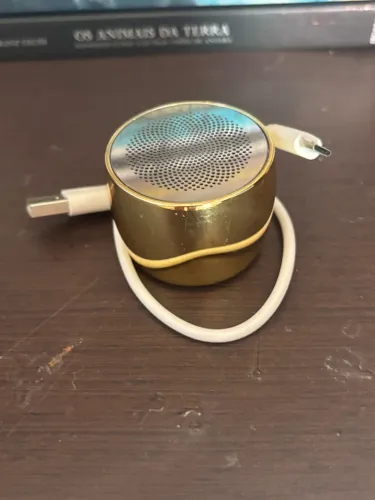 Mini Caixa de Som Bluetooth Portátil Metal Dourada - Leon GTS