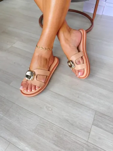 Sandália