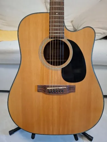 Violão Takamine Aço EG320C em Excelente estado de conservação