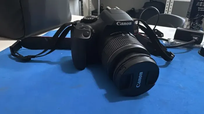 Canon EOS Rebel T6 + Lente + Mochila + Carregador