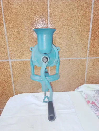 vendo moinho de café