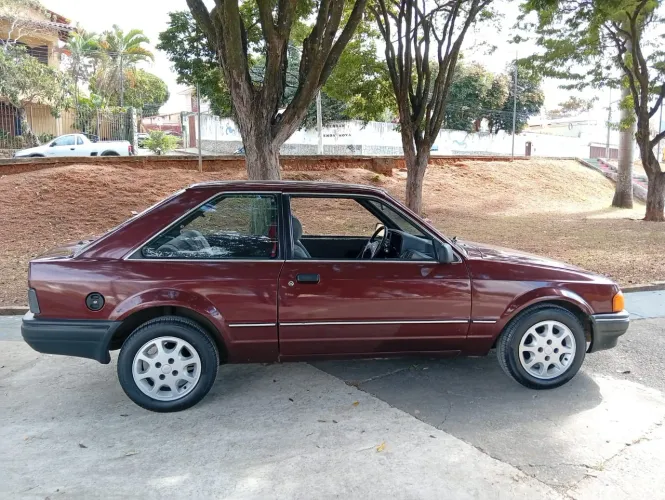 Ford Escort GL 1.8i / 1.8 1991