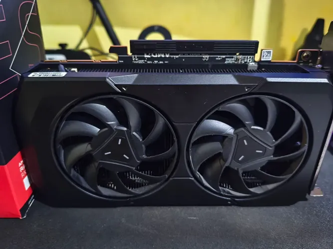 Placa de vídeo RX 7600 8gb XFX