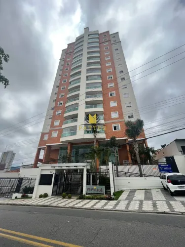 Cobertura tipo Duplex à venda, com 3 dormitórios, 2 suítes no Residencial Privil
