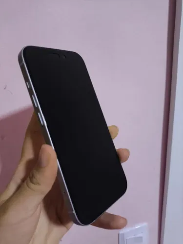 iPhone 15 128