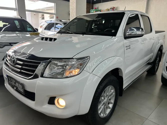 Toyota Hilux CD SRV D4-d 4X4 3.0 TDI Diesel AUT 2015