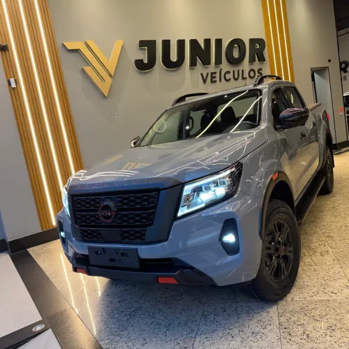 Nissan Frontier Pro4x CD 4X4 2.3 Bi-TB Die. AUT 2024