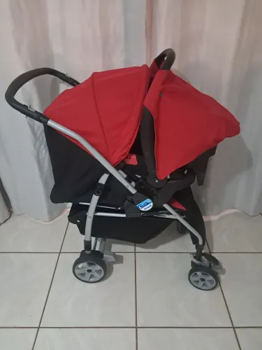 Carrinho e bebê conforto burigotto unissex semi novos 